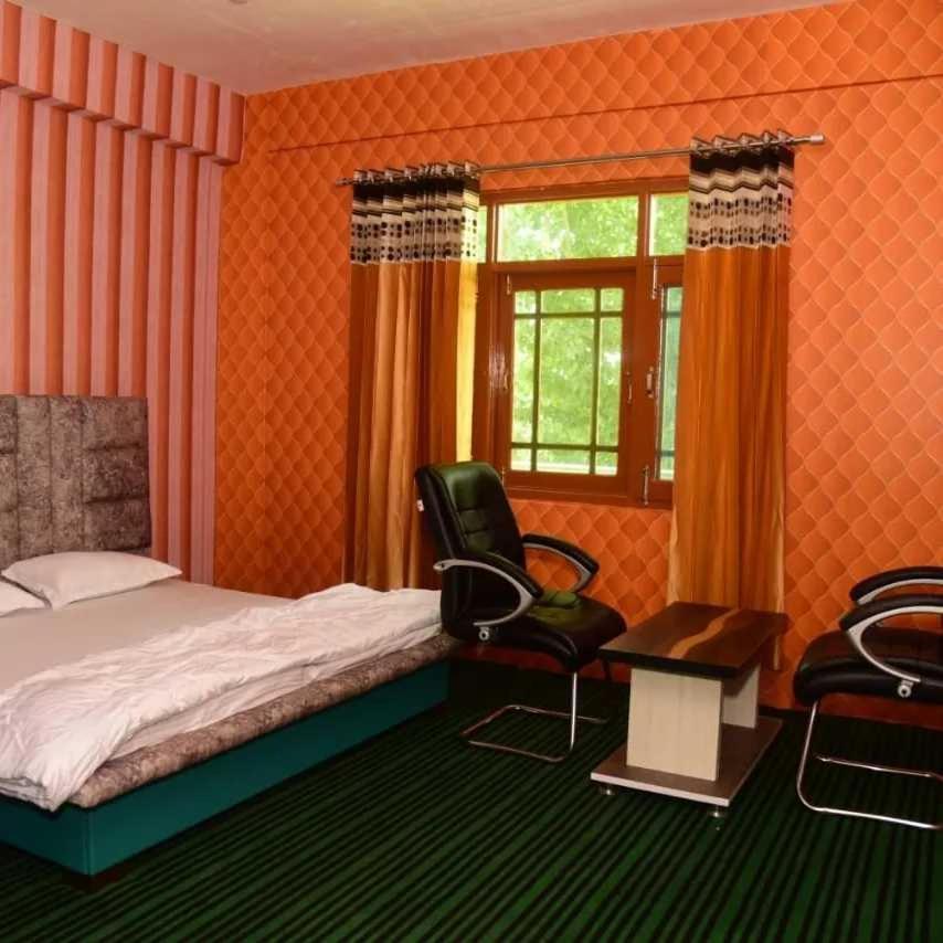 Hotel O Graceland Srīnagar Eksteriør bilde