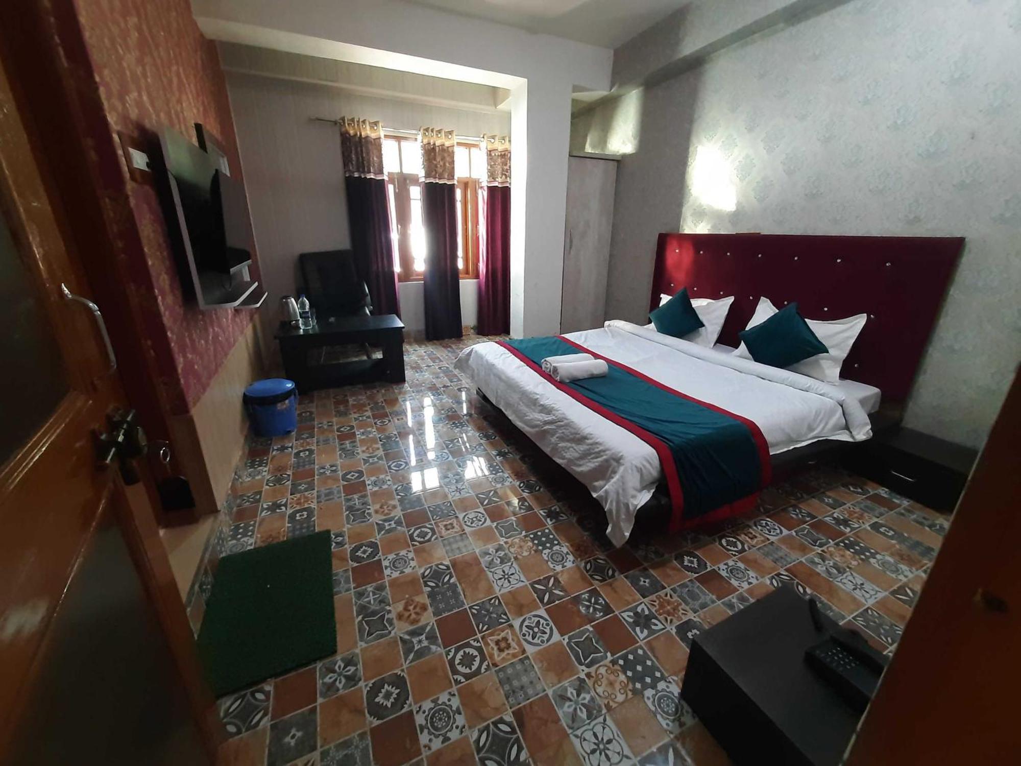 Hotel O Graceland Srīnagar Eksteriør bilde